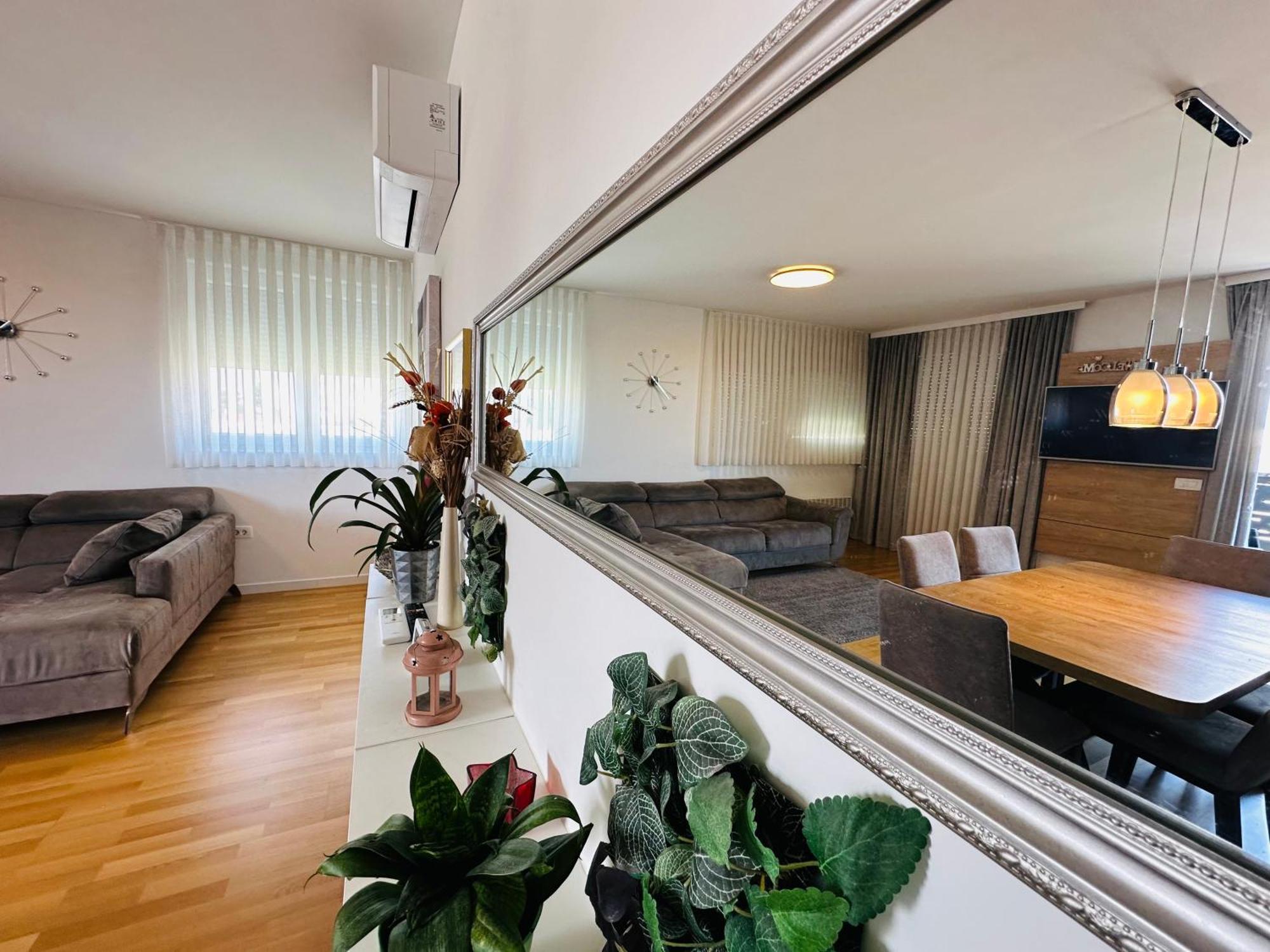 Apartment King With Private Parking Zadar Exterior foto